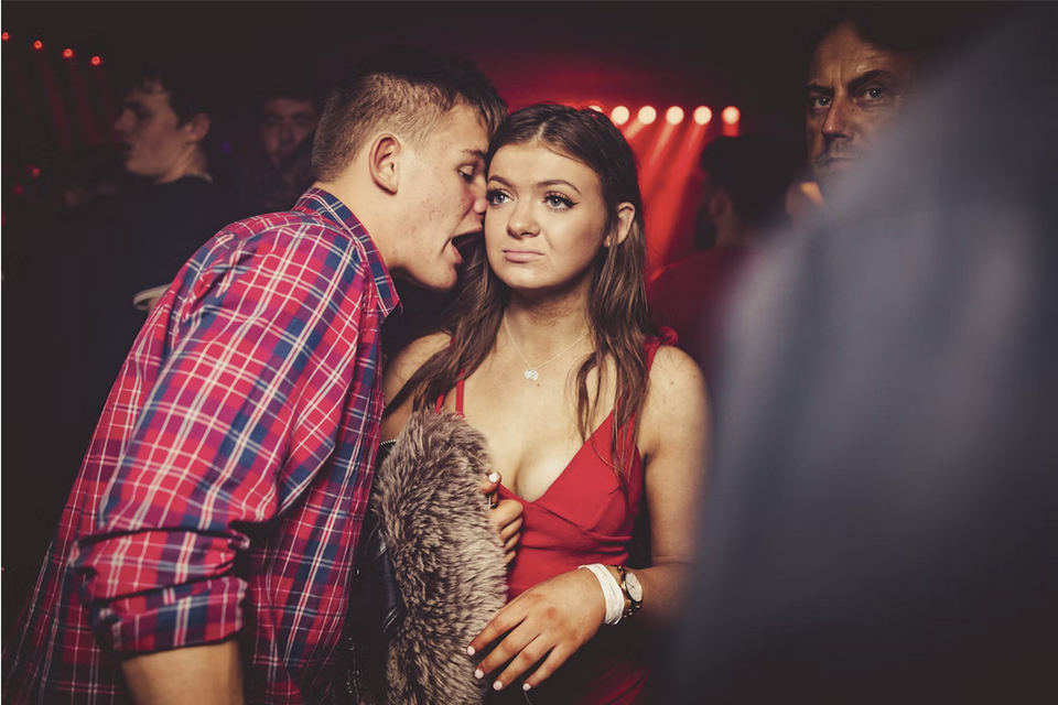 Diena kriptoje: Worldcoin blokčeinas, BTC steikinimas ir brangesnės operacijos, memo aukcionas